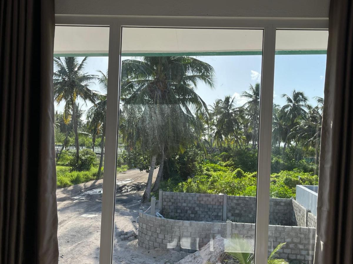 Dacha Thoddoo White Sand Экстерьер фото