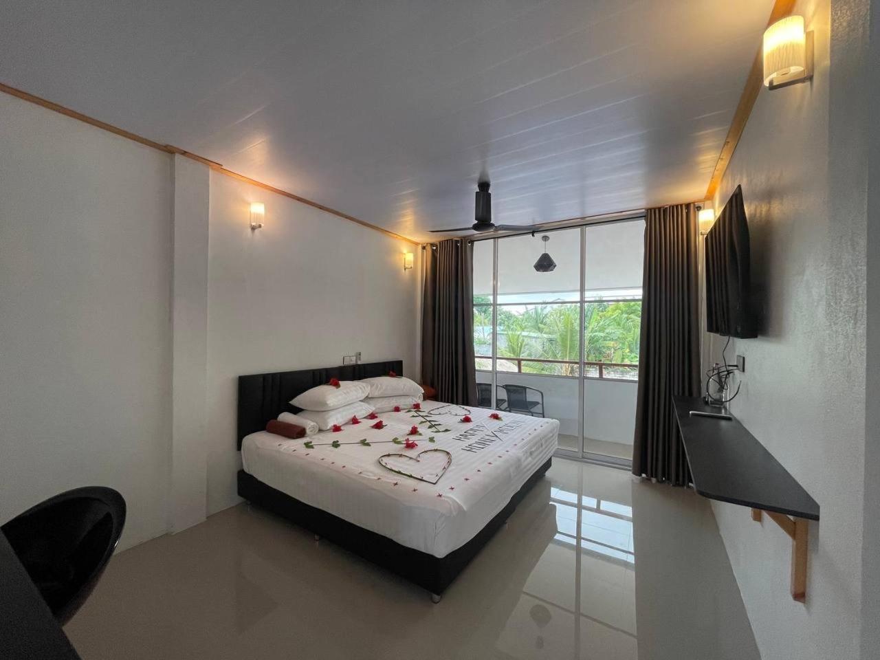 Dacha Thoddoo White Sand Экстерьер фото