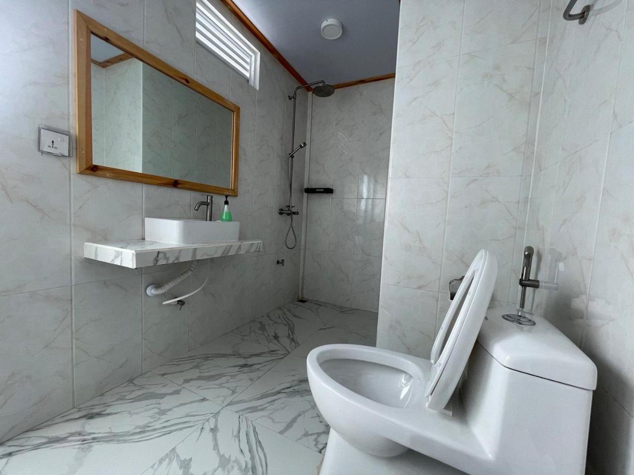 Dacha Thoddoo White Sand Экстерьер фото