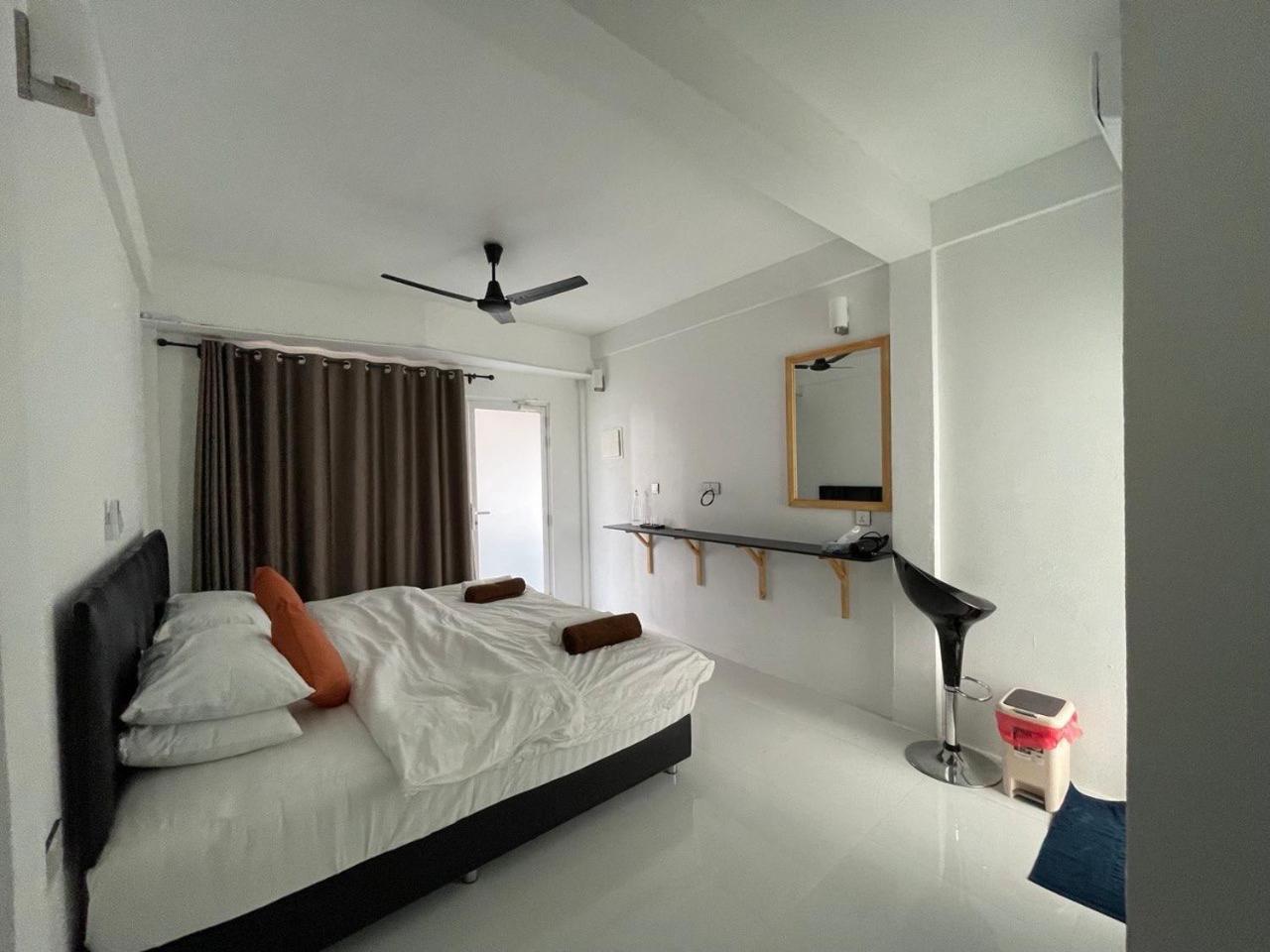 Dacha Thoddoo White Sand Экстерьер фото