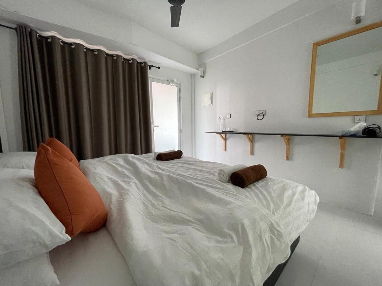 Dacha Thoddoo White Sand Экстерьер фото