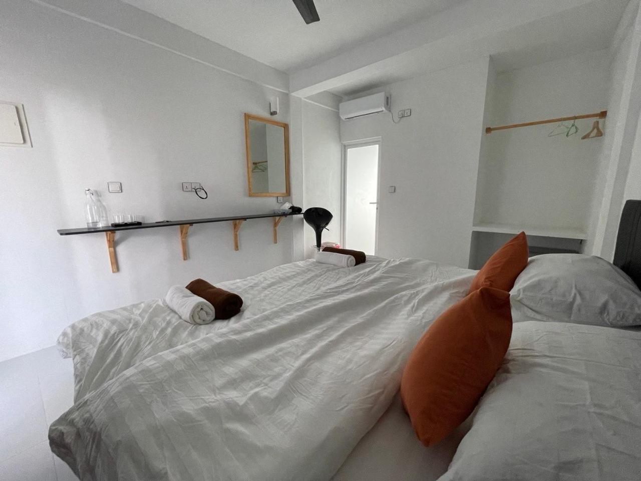 Dacha Thoddoo White Sand Экстерьер фото