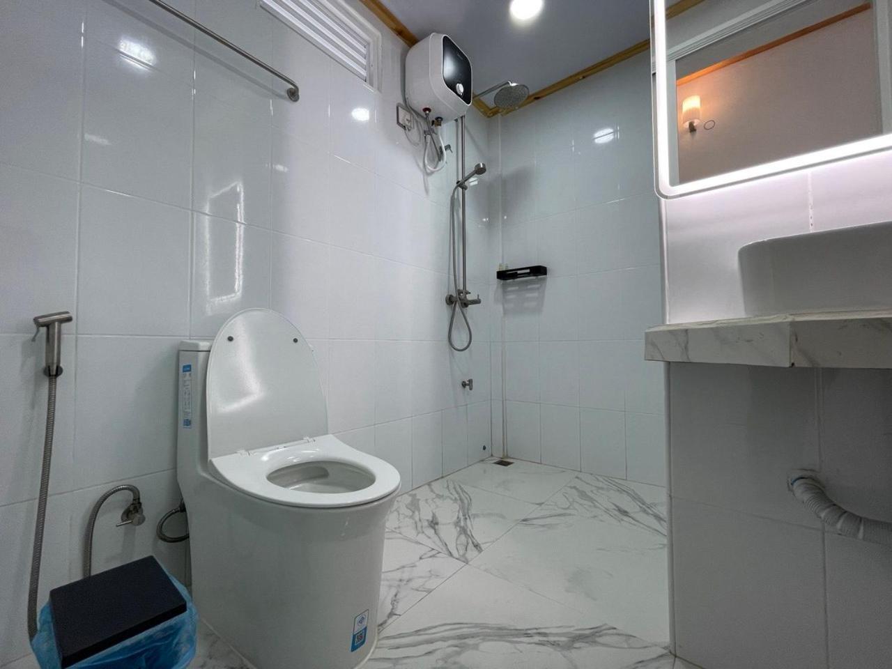 Dacha Thoddoo White Sand Экстерьер фото